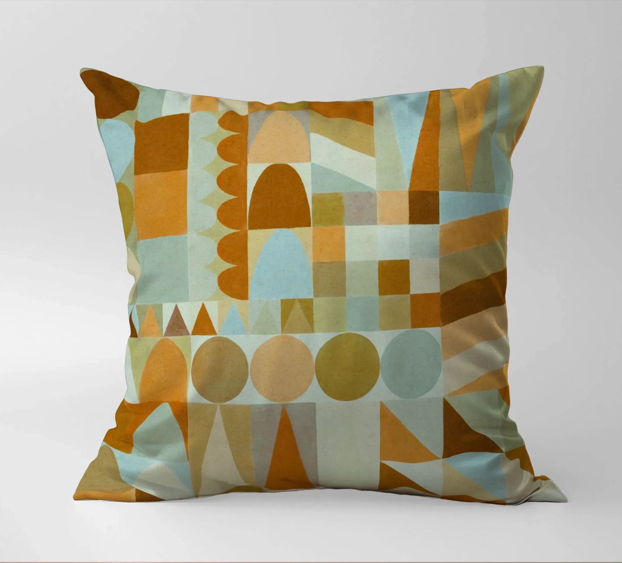Forme geometriche e colori #2 cuscino da Alisa Galitsyna