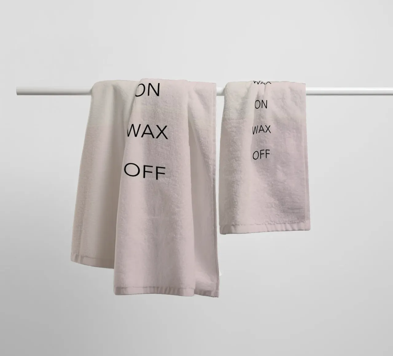 Wax on 01 asciugamano da bagno da Studio One