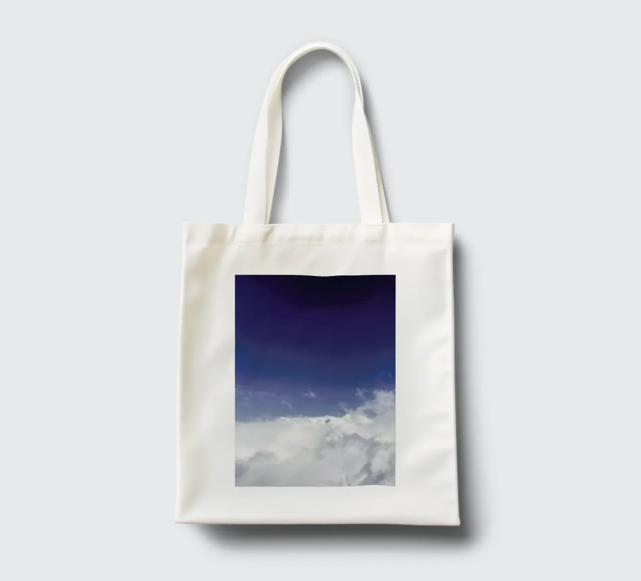 Above the Clouds borsa in juta da Nur Mut