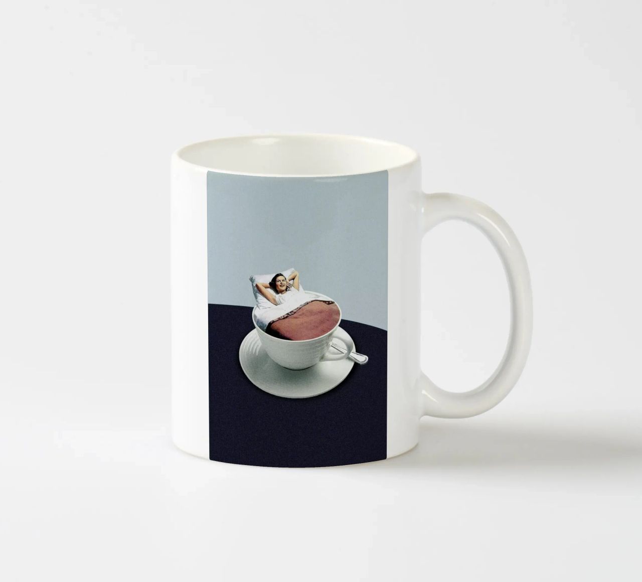 Morning Rituals Keramik Tasse von Maarten Léon