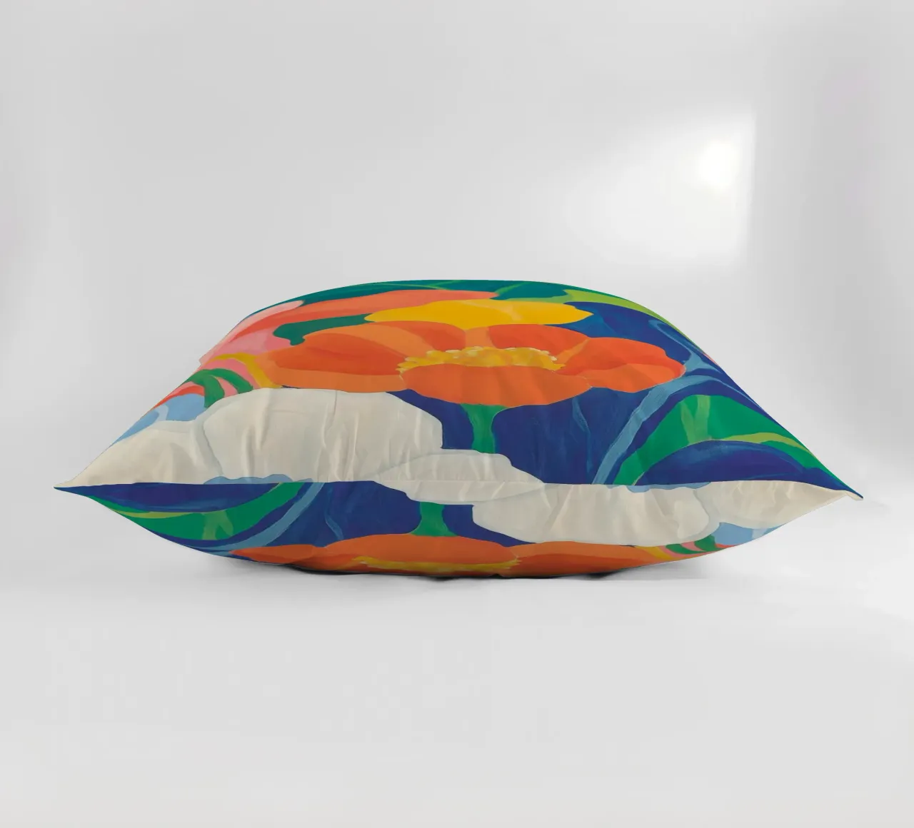 Un tripudio di colori floreali cuscino da Carinaprint