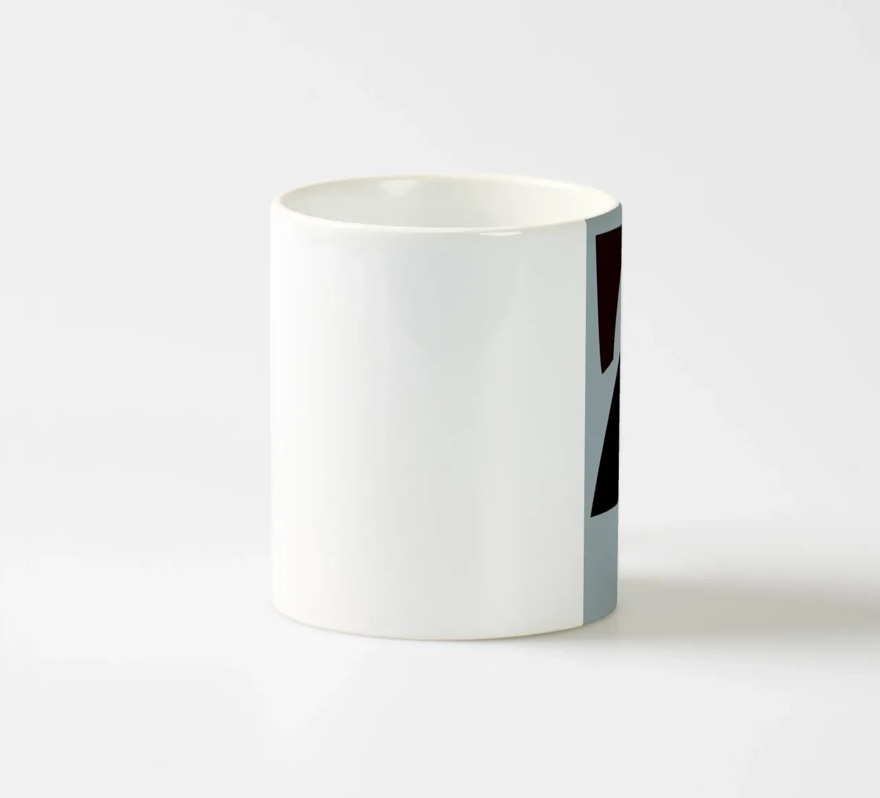 Bloom 3 Keramik Tasse von Jonathan Lawes