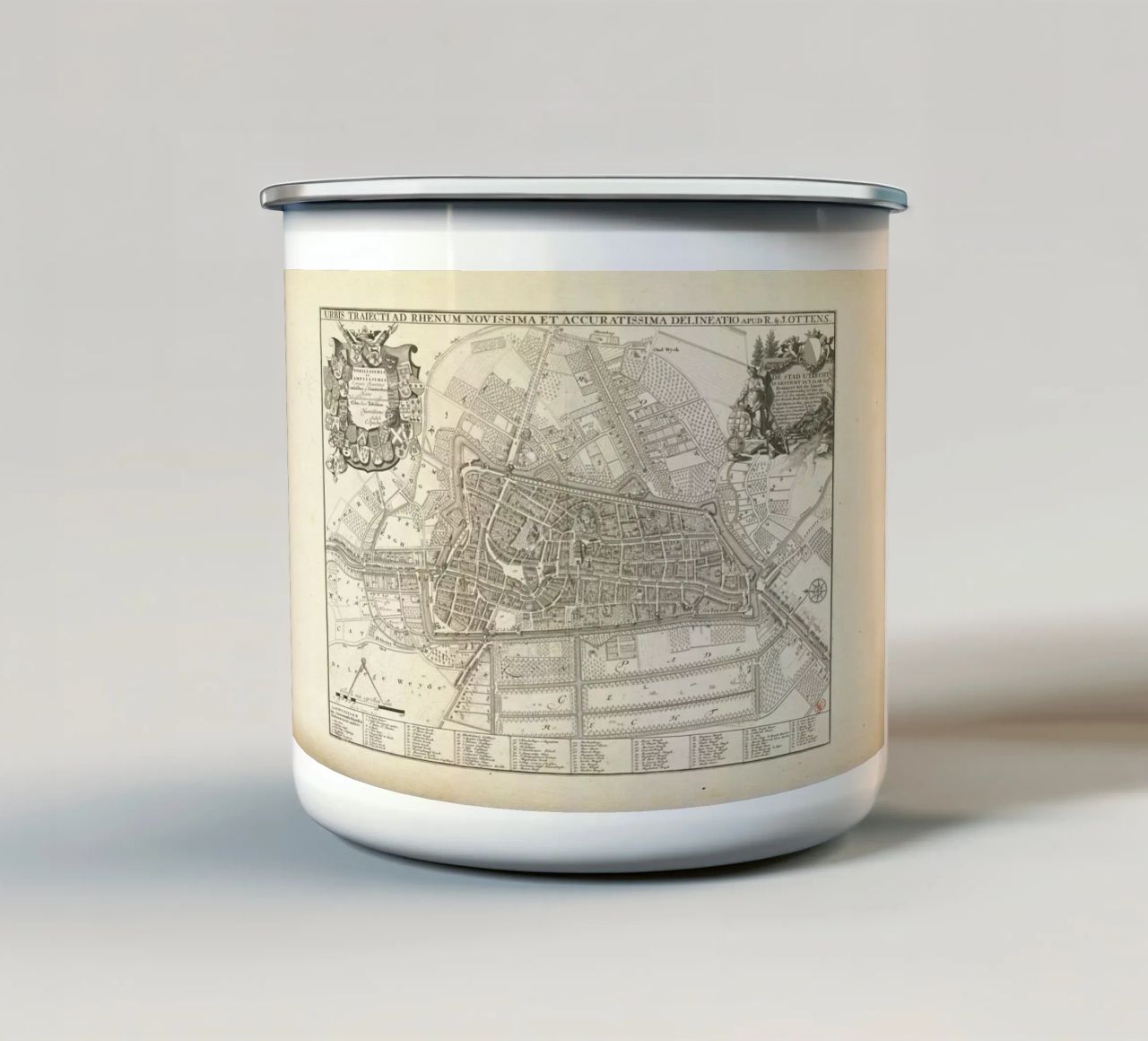 Utrecht, The Netherlands, 1726-1750 tazza in smalto da Artokoloro Quint Lox Ltd