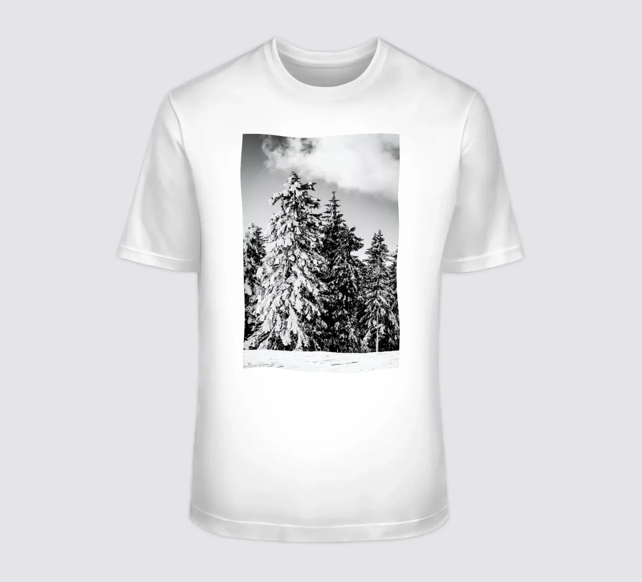Snowy Trees t-shirt da Babett Schultze