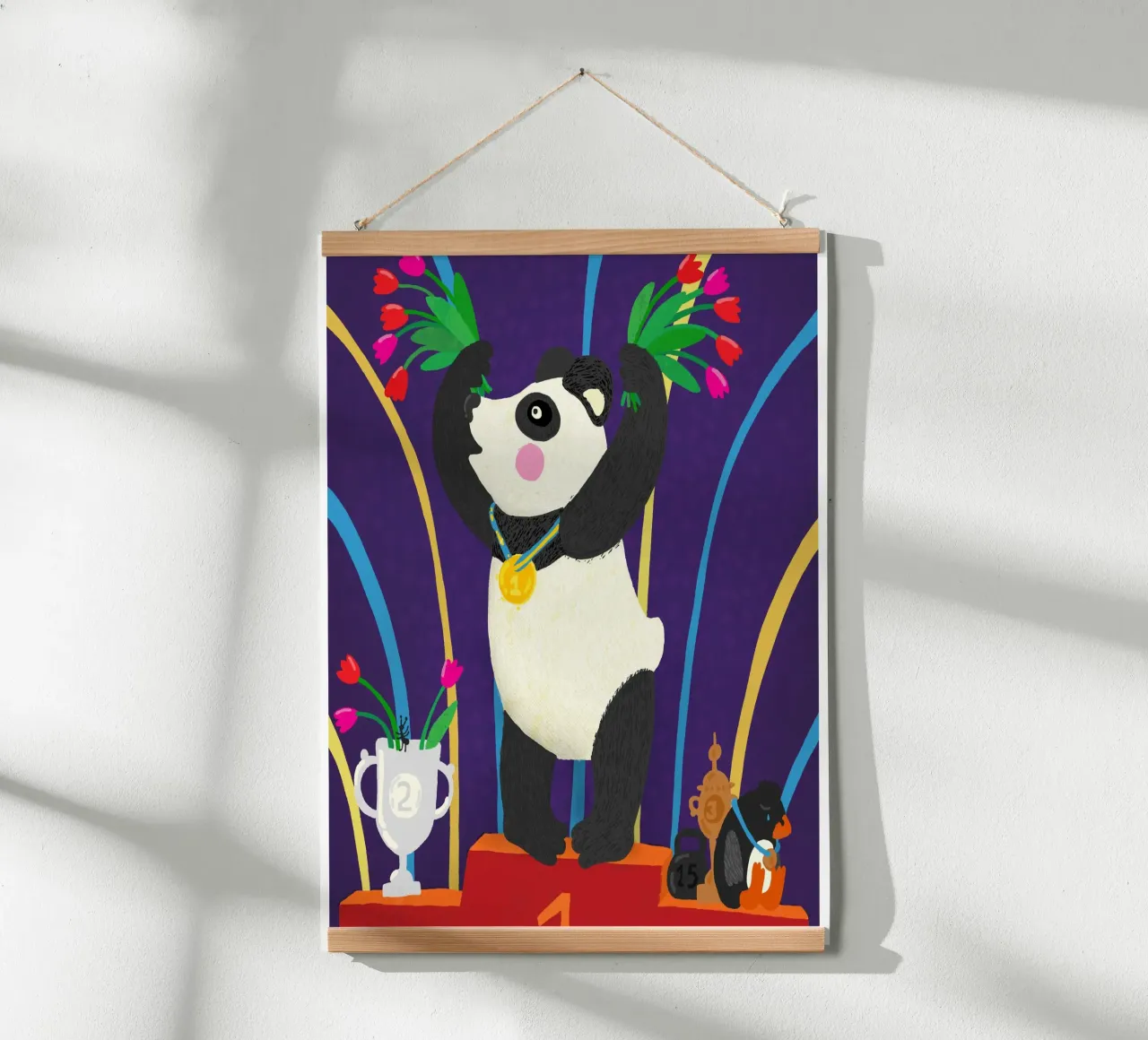 Forte come un orso poster con telaio in legno da Lidia Blomgren