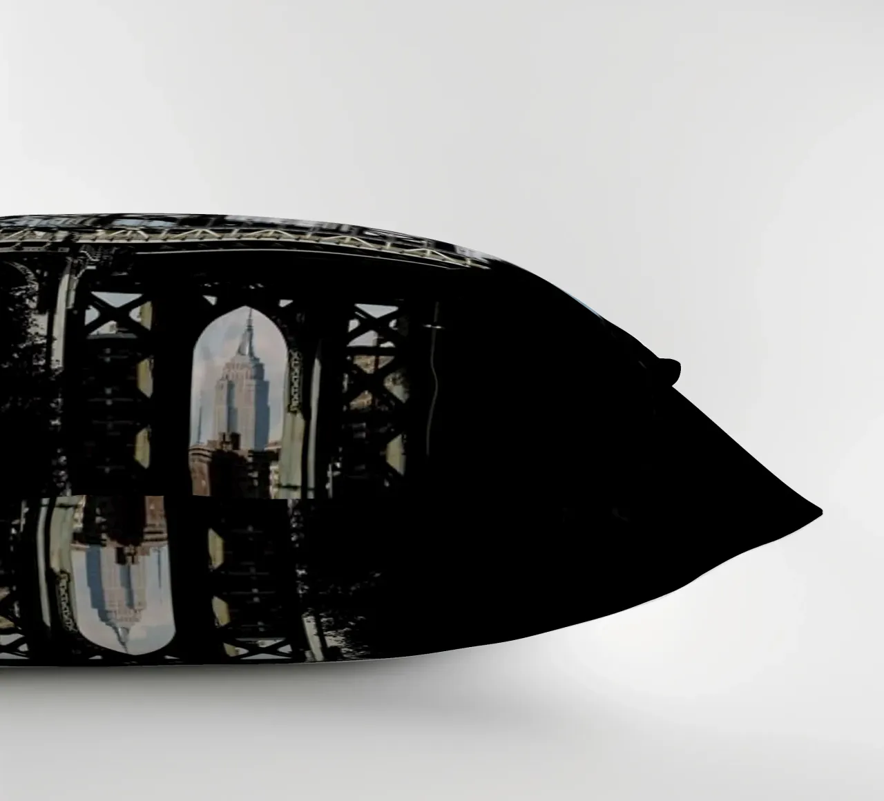 Bridge in Shadow cuscino da EyeEm Mobile GmbH