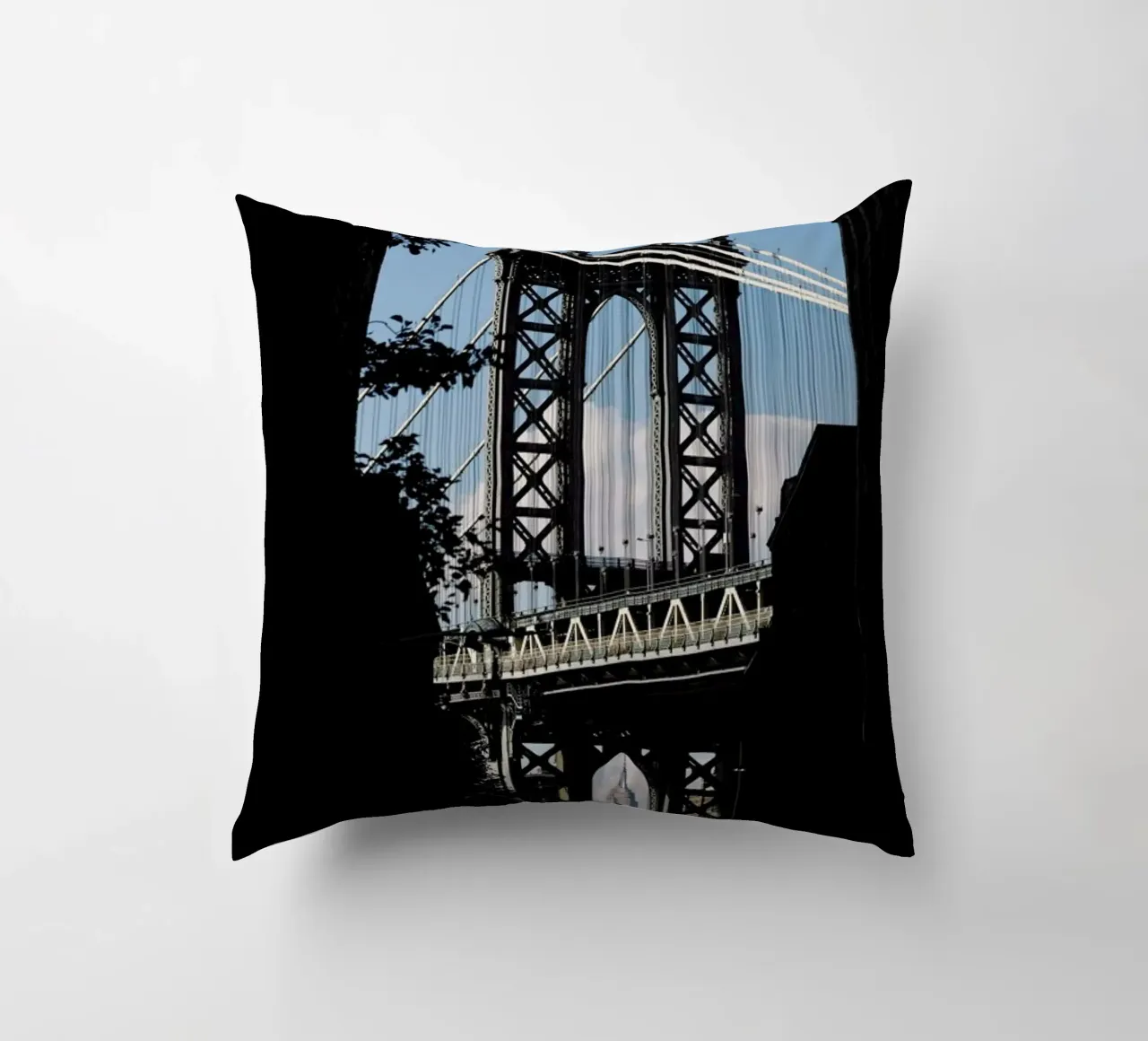 Bridge in Shadow cuscino da EyeEm Mobile GmbH