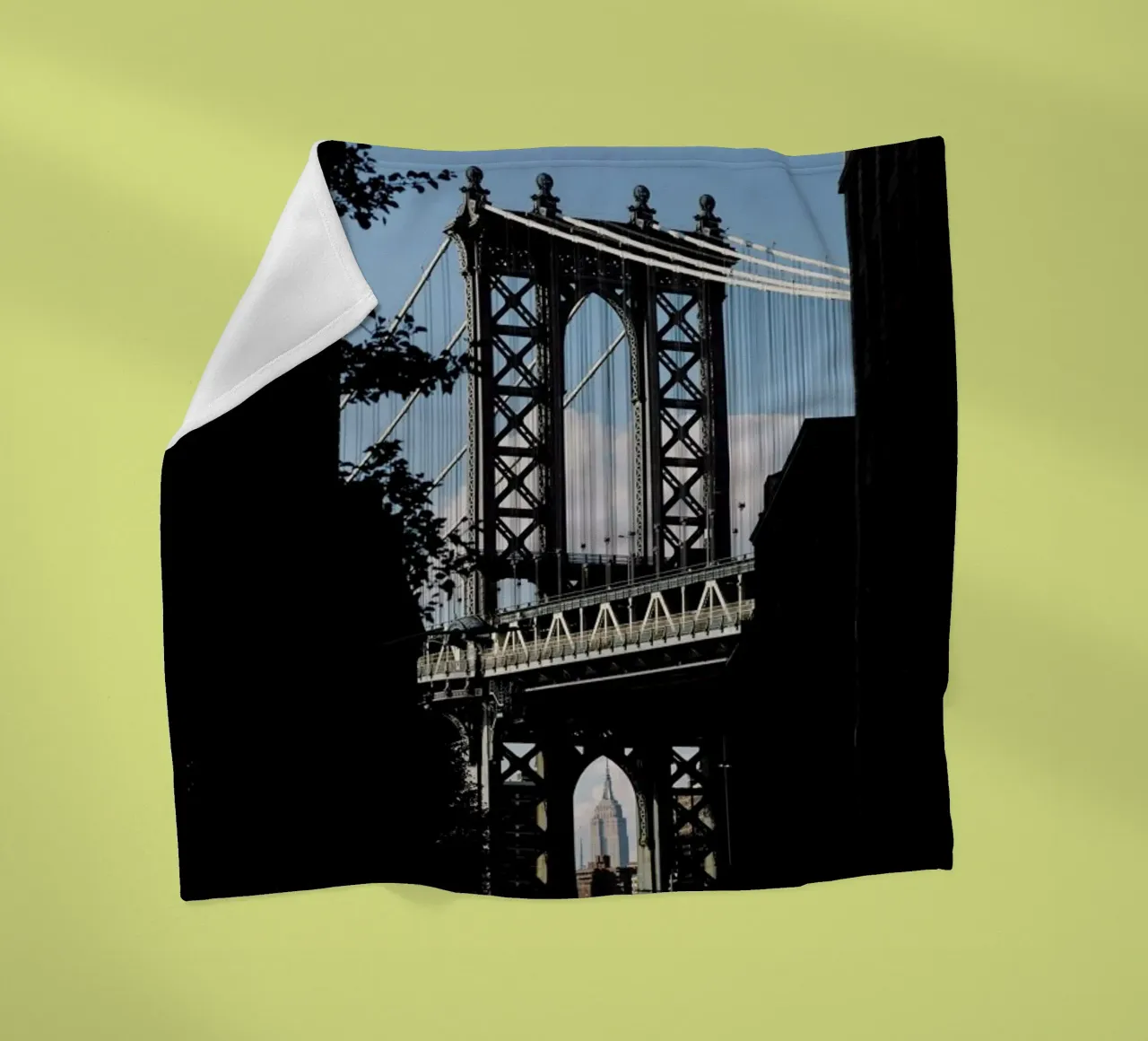 Bridge in Shadow coperta in pile da EyeEm Mobile GmbH