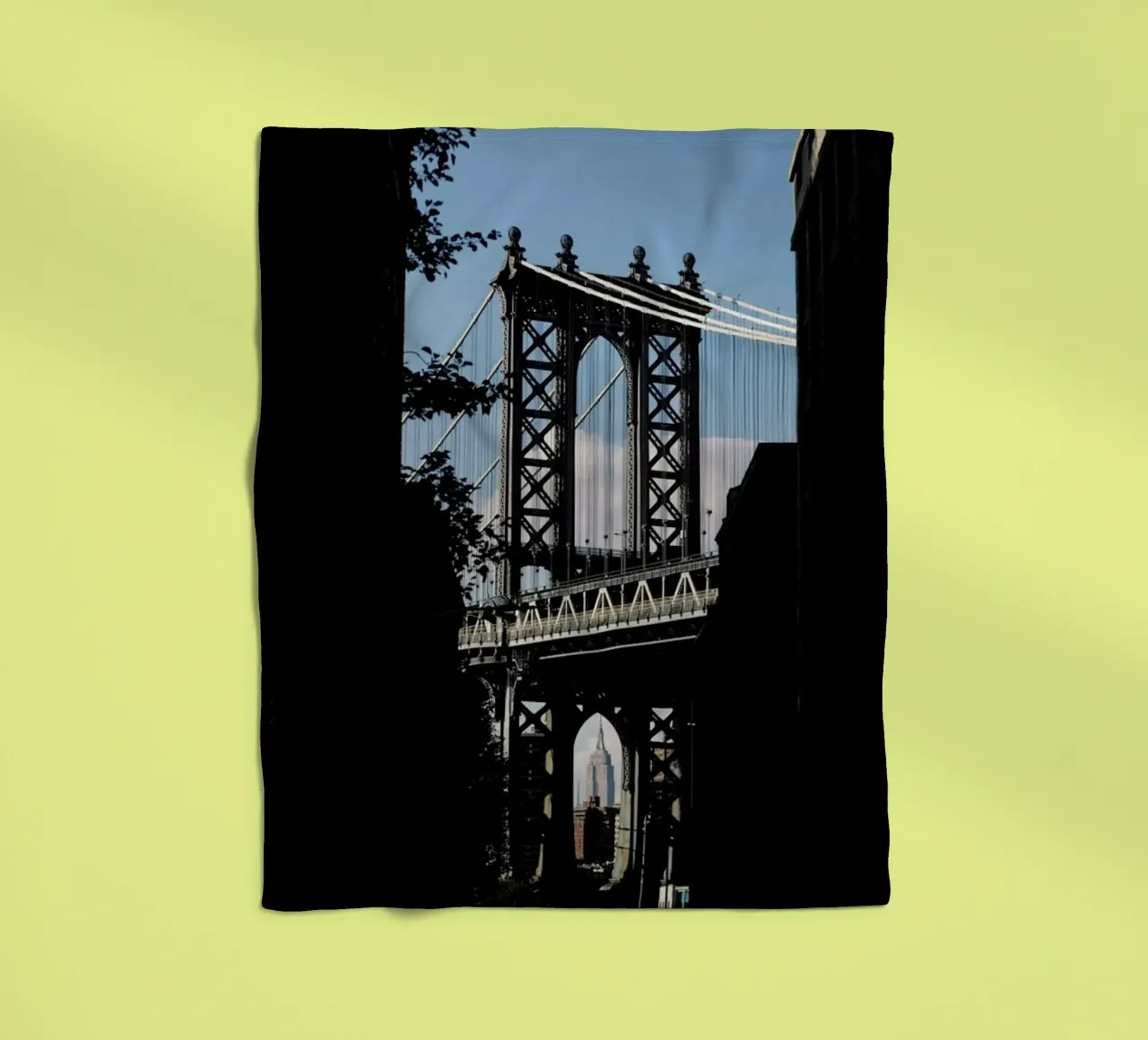 Bridge in Shadow coperta in pile da EyeEm Mobile GmbH