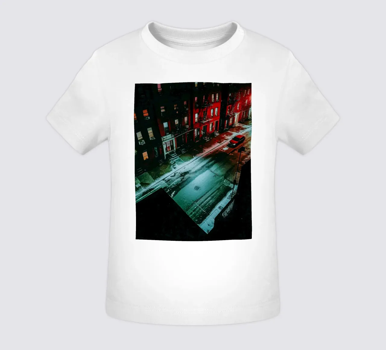 New York, solitaria di notte nella neve maglietta neonato da By Night