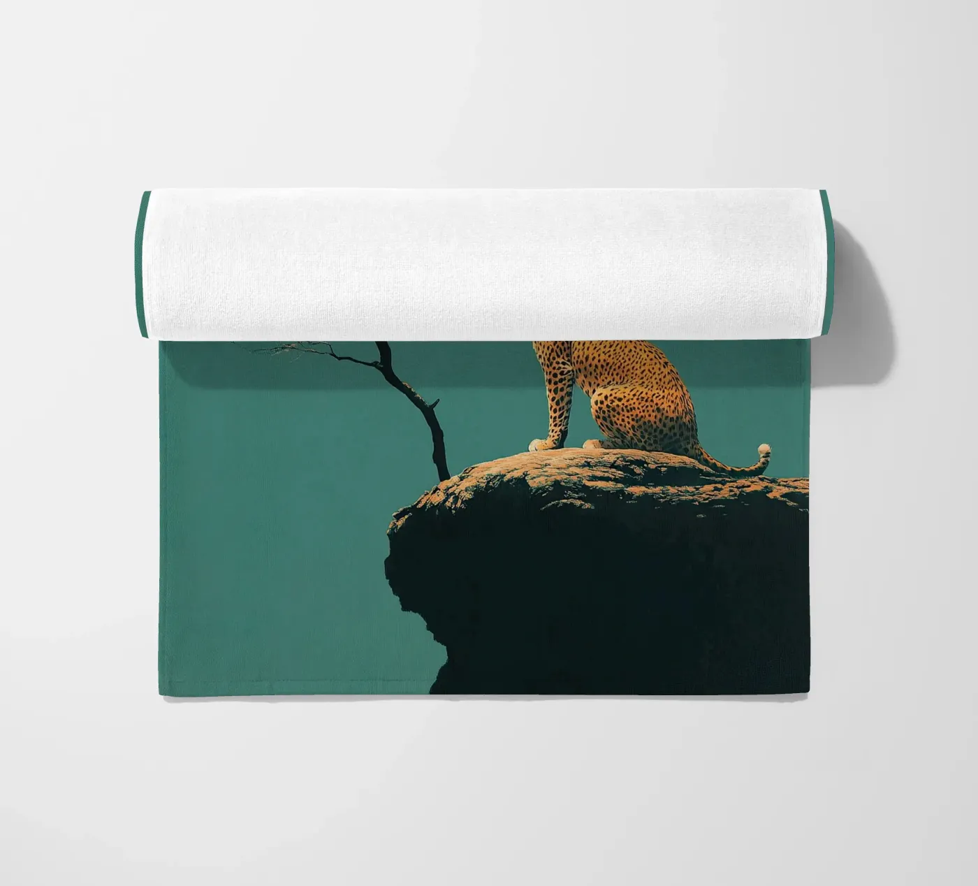 Leopard strandhanddoek van Nikis Art Studio