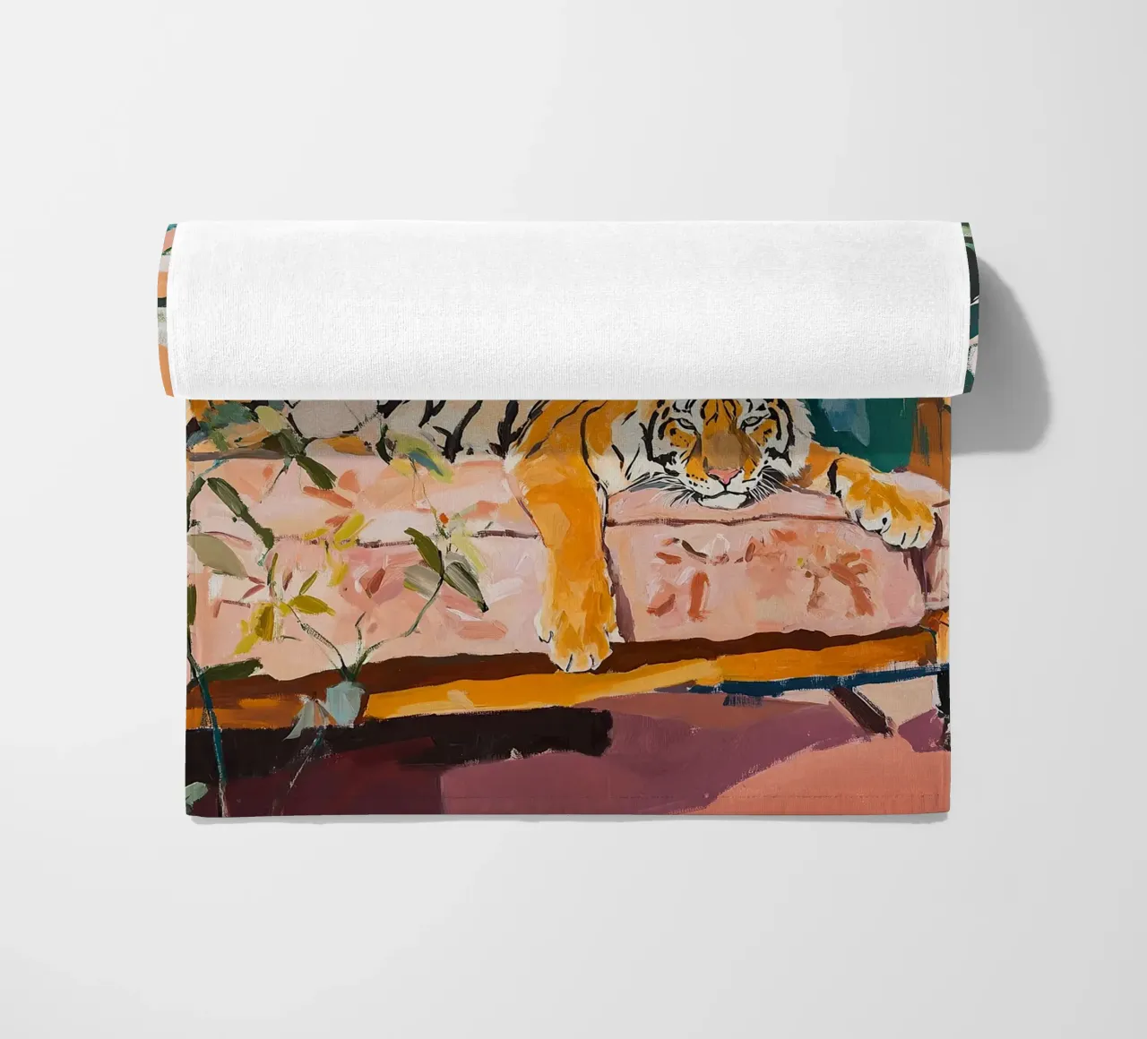 Una tigre sul divano telo mare da Nikis Art Studio