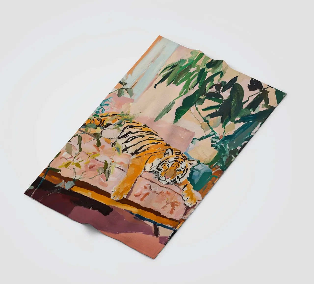 Una tigre sul divano coperta in pile da Nikis Art Studio