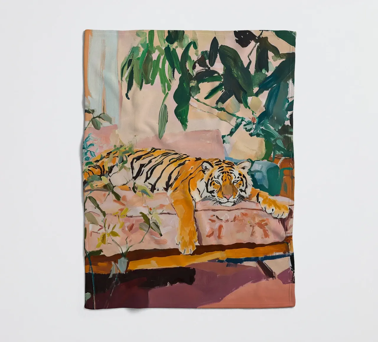 Una tigre sul divano coperta in pile da Nikis Art Studio