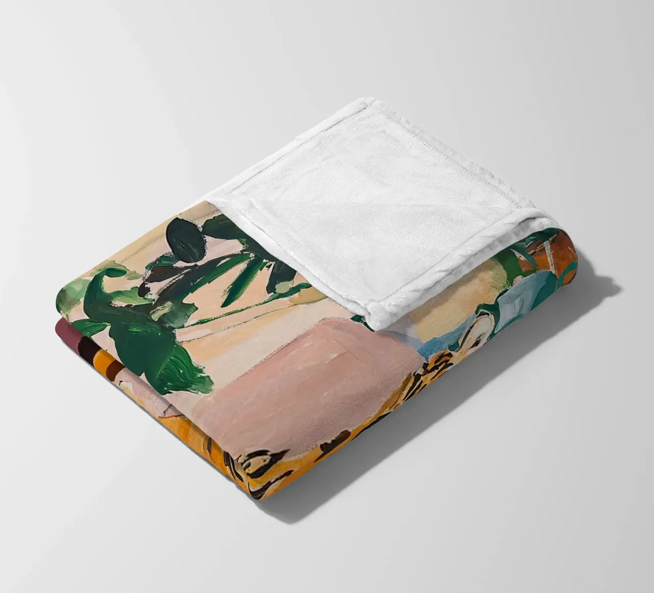 Una tigre sul divano coperta in pile da Nikis Art Studio