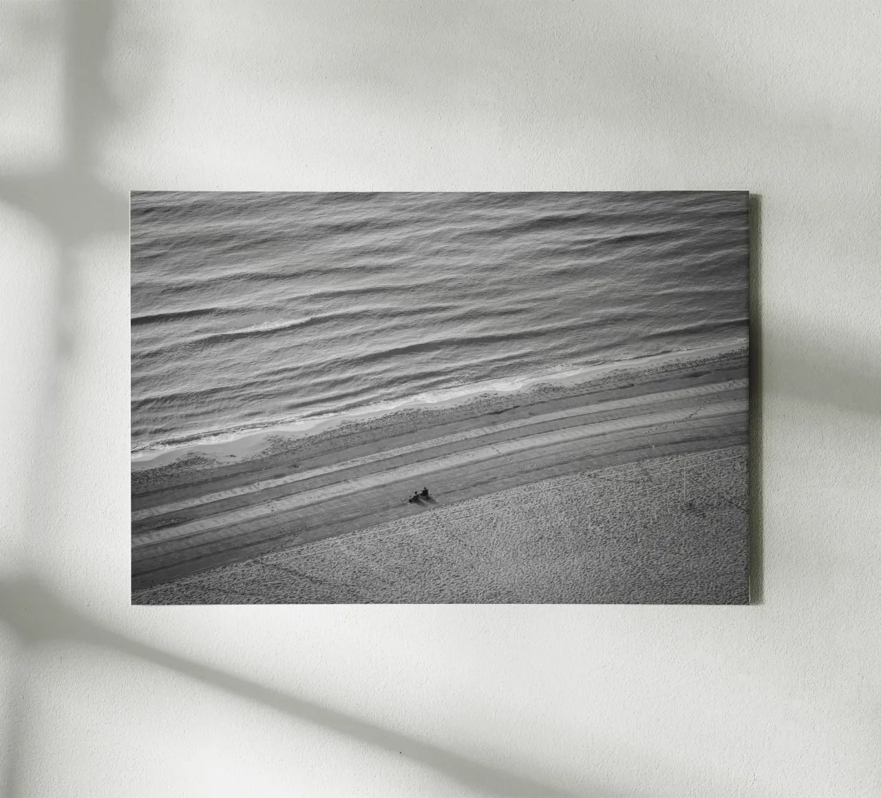 Prima dell'assalto - al mattino in riva al mare tela con Cornice a cassetta da Barbara Buderath Fotodesign