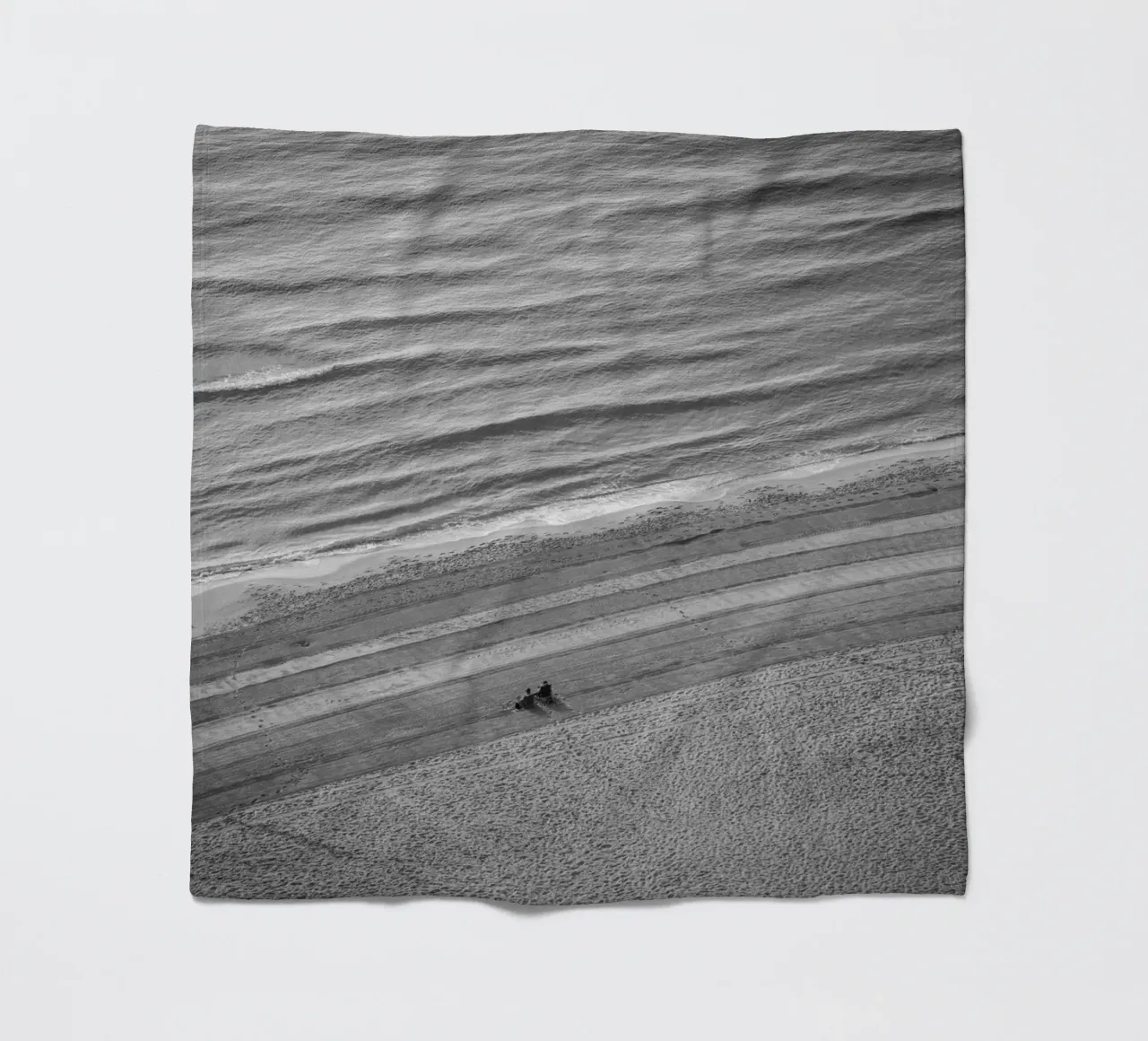 Vor dem Ansturm -morgens am Meer Fleecedecke von Barbara Buderath Fotodesign