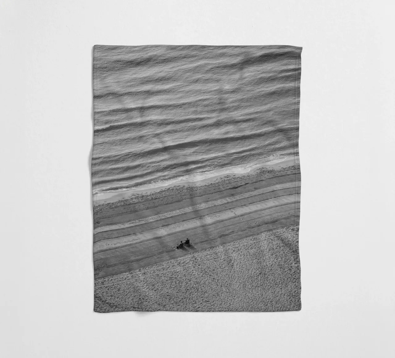 Vor dem Ansturm -morgens am Meer Fleecedecke von Barbara Buderath Fotodesign