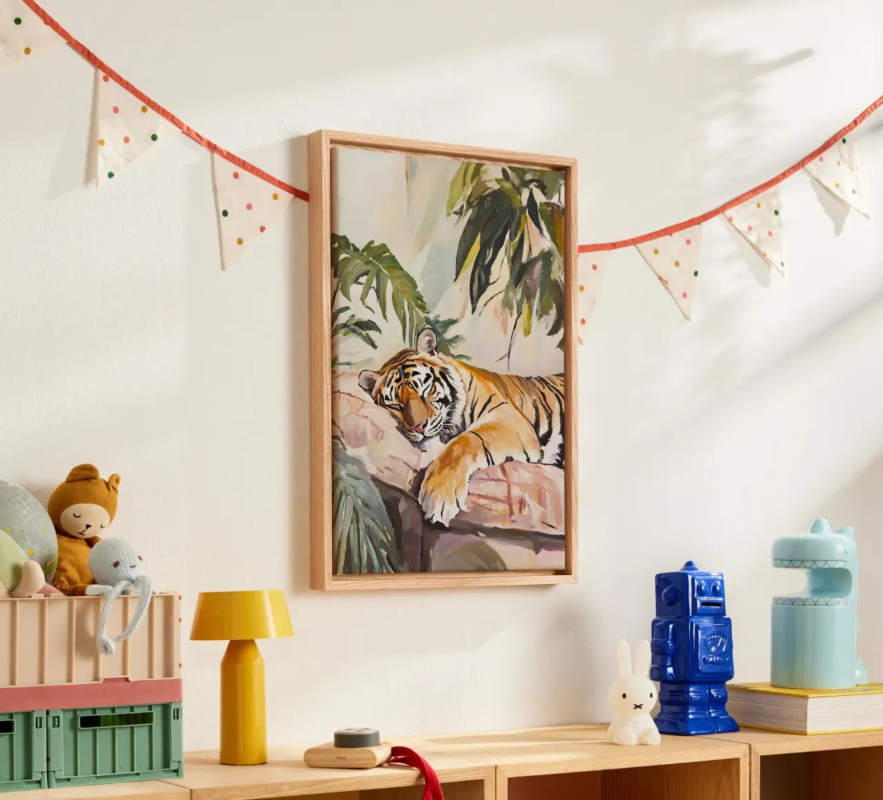 De tijger slaapt canvas met Baklijst van Nikis Art Studio