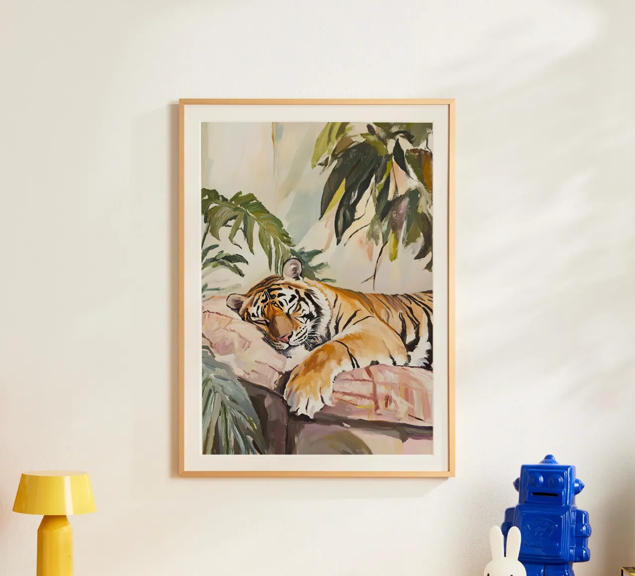 La tigre dorme poster con telaio in alluminio da Nikis Art Studio