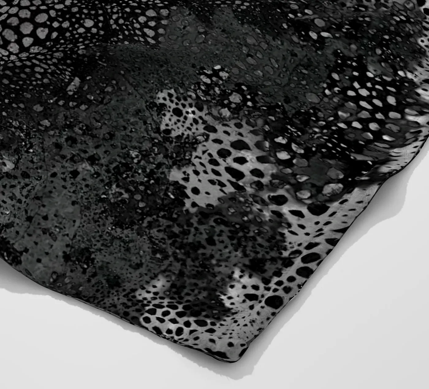 carbone1 plaid polaire de Giulio Iurissevich