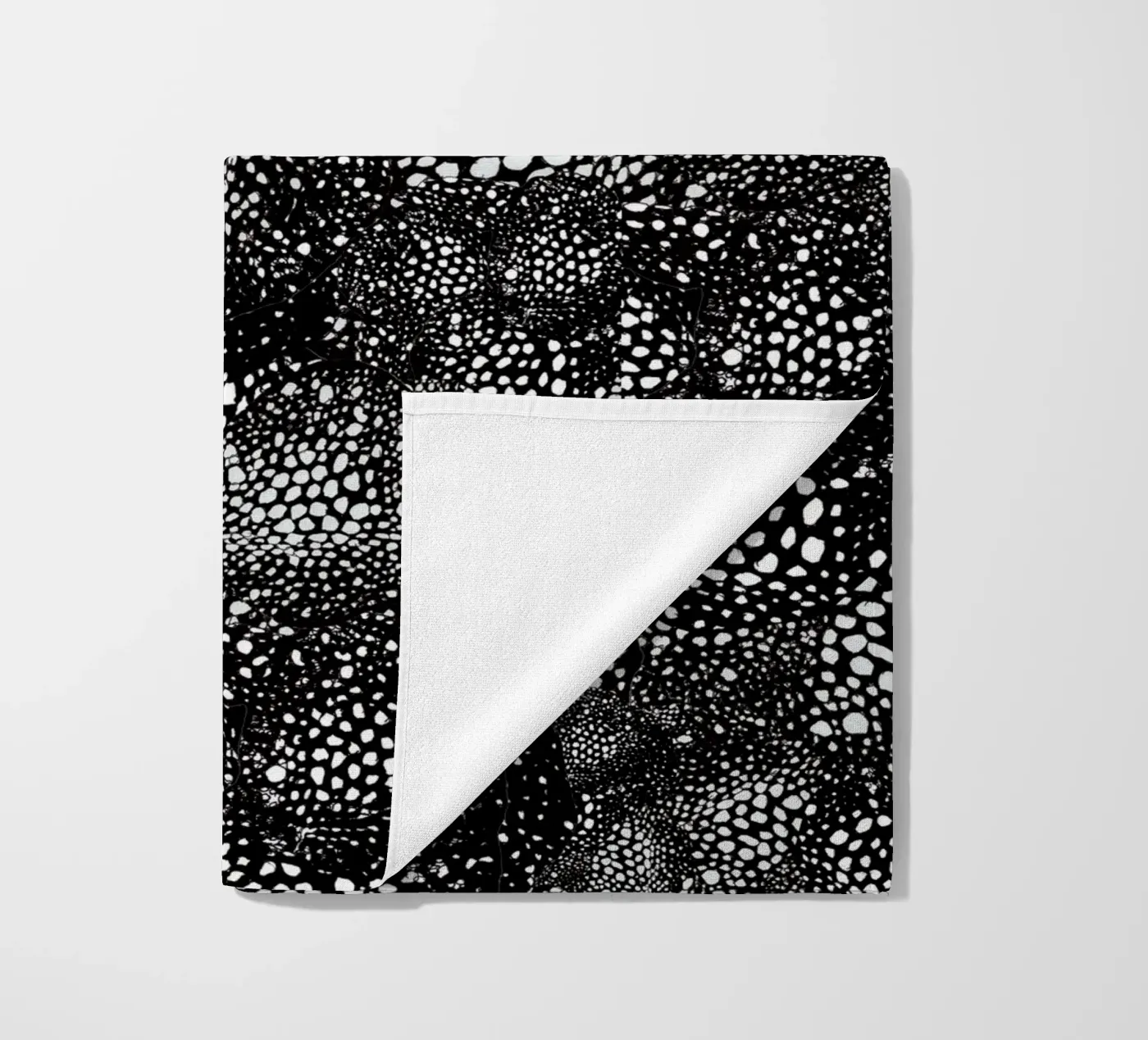 mora strandhanddoek van Giulio Iurissevich