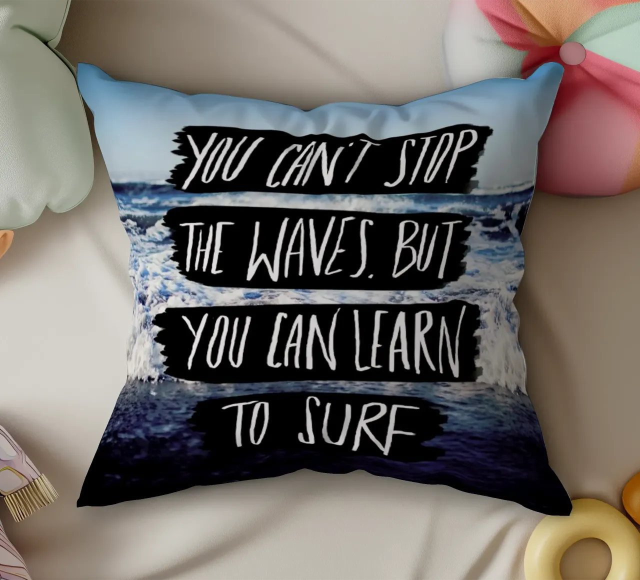 Learn to Surf cojín de Leah Flores
