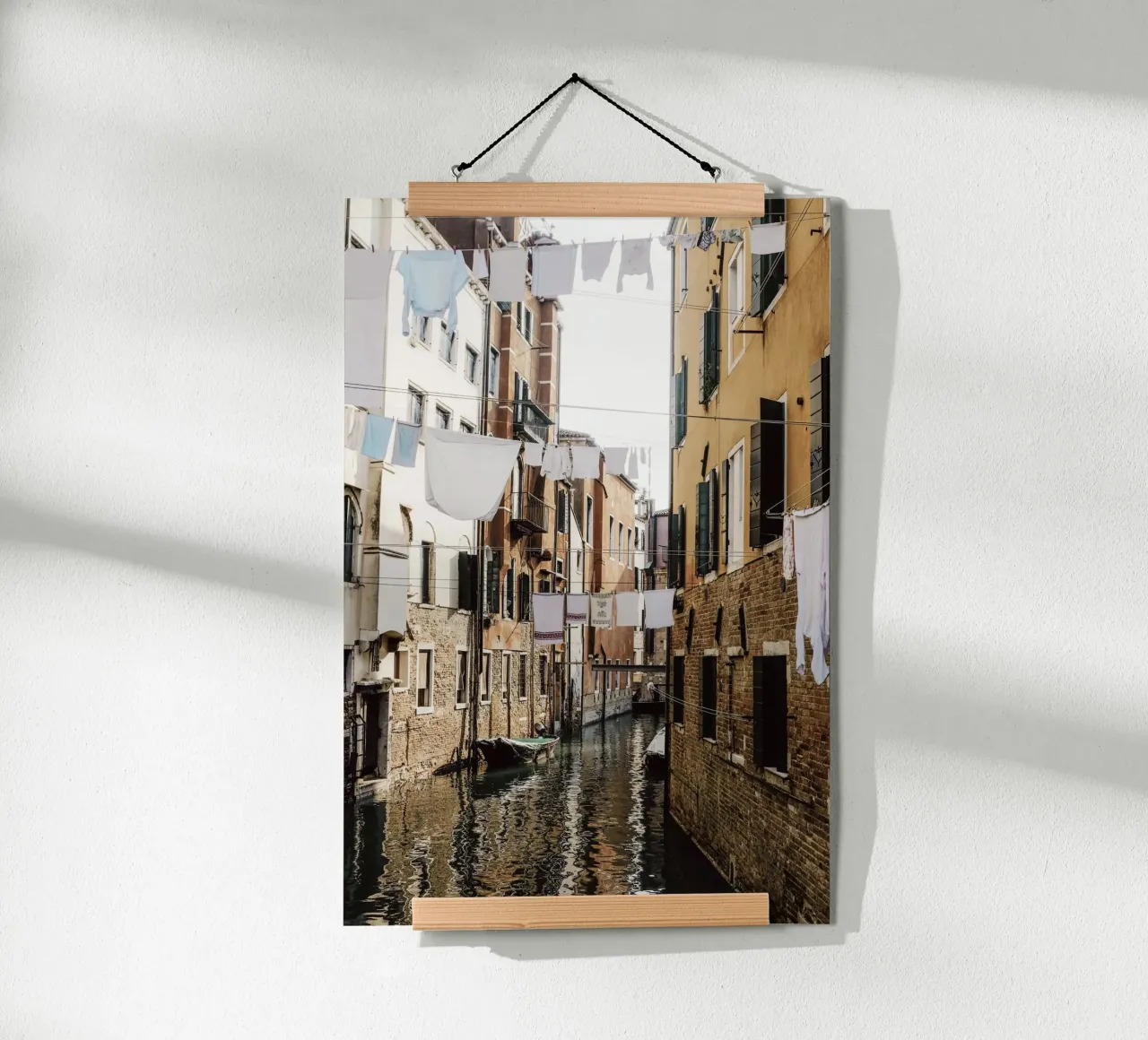 Stendibiancheria italiano poster con telaio in legno da studiopicaprints