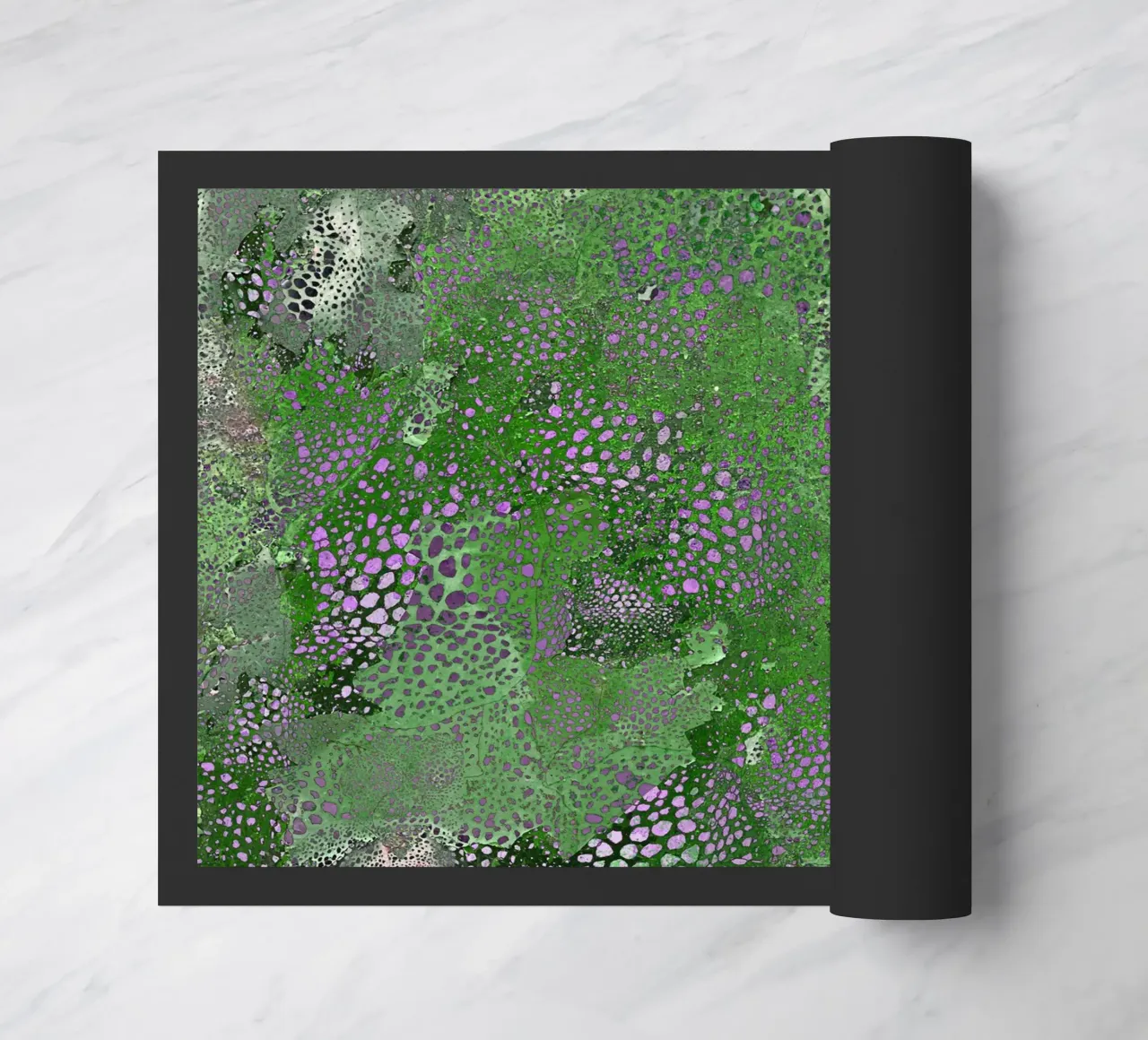 green doormat by Giulio Iurissevich