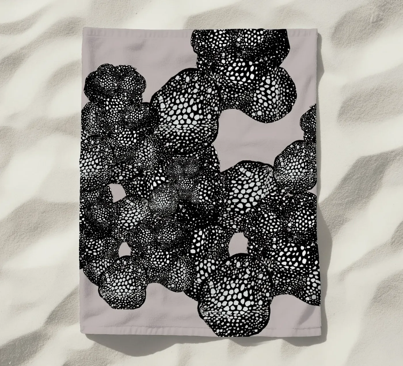 mora Strandtuch von Giulio Iurissevich