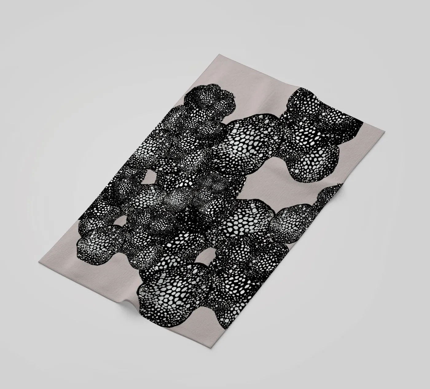 mora Strandtuch von Giulio Iurissevich