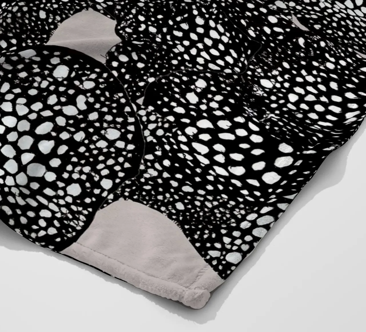 mora Fleecedecke von Giulio Iurissevich