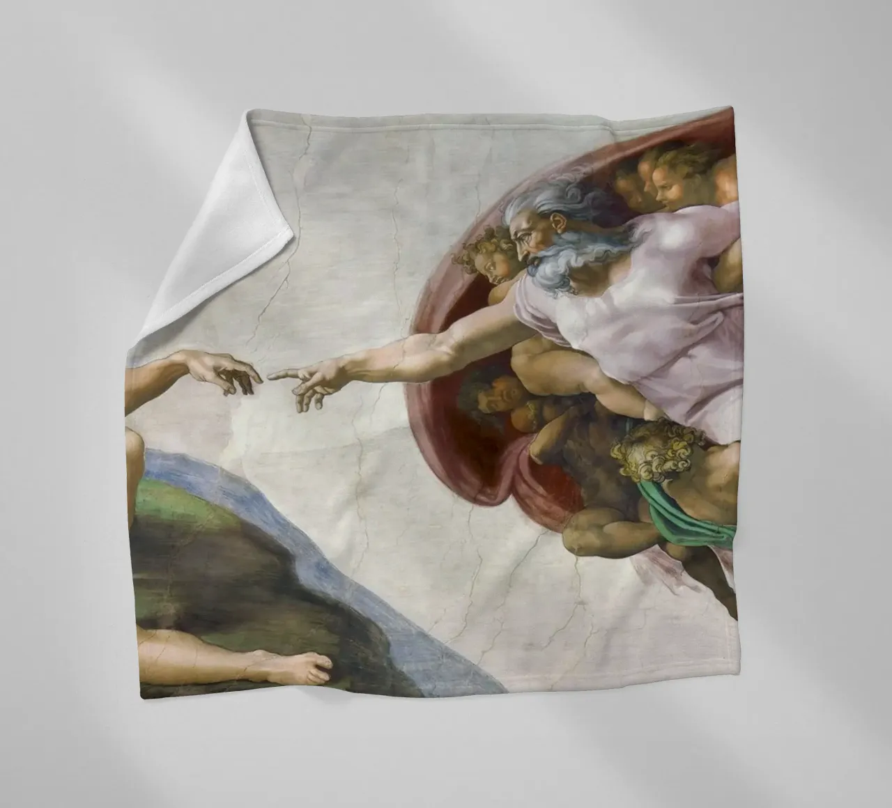 Michelangelo Buonarroti's The Creation of Adam coperta in pile da Venus Art