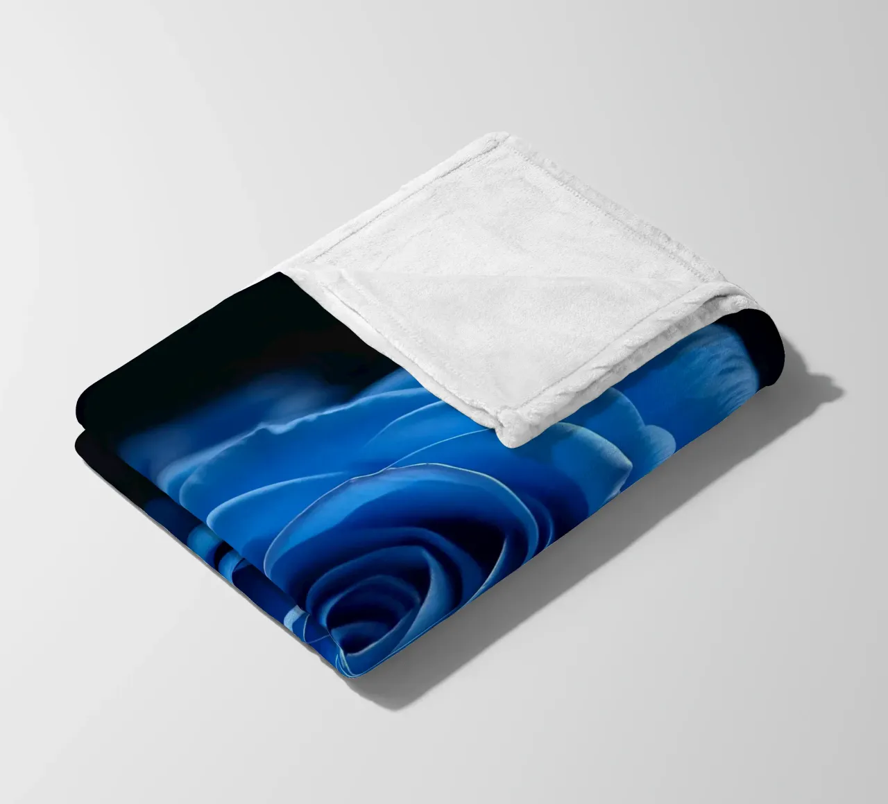 Rosa_blu_02 coperta in pile da Farb- und Blütenzauber by LK