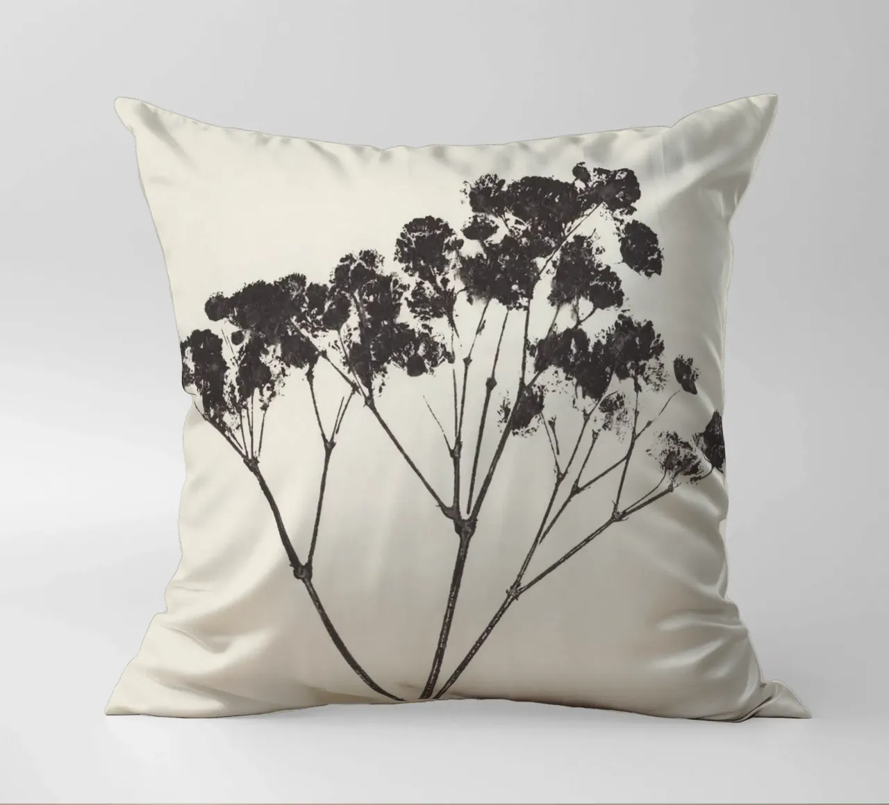 Fioriture di Gypsophila #1 cuscino da Alisa Galitsyna