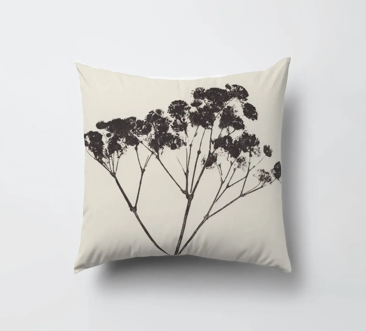 Fioriture di Gypsophila #1 cuscino da Alisa Galitsyna