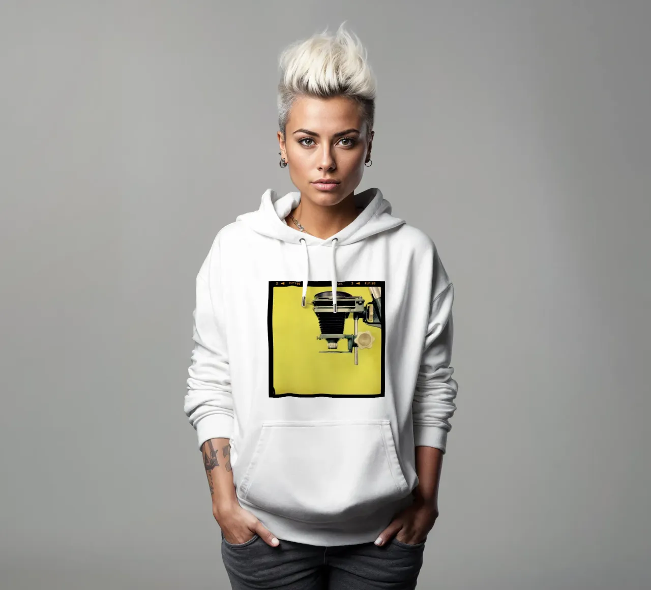 Half Tone Studio felpa con cappuccio da Ballack Art House