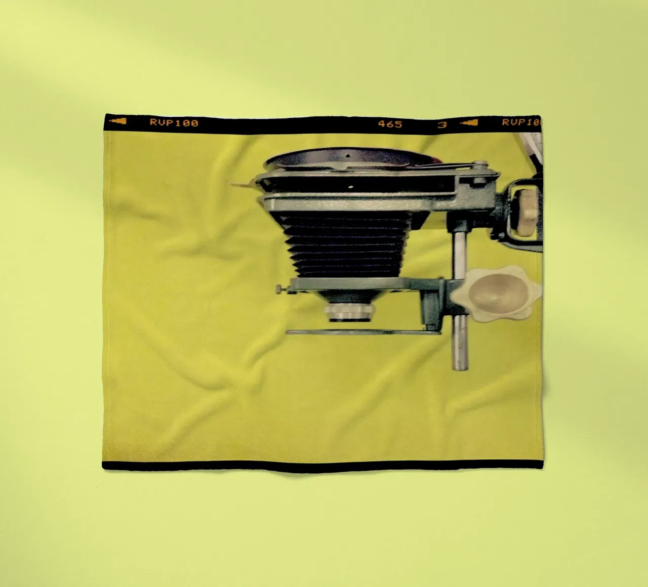 Half Tone Studio Fleecedecke von Ballack Art House