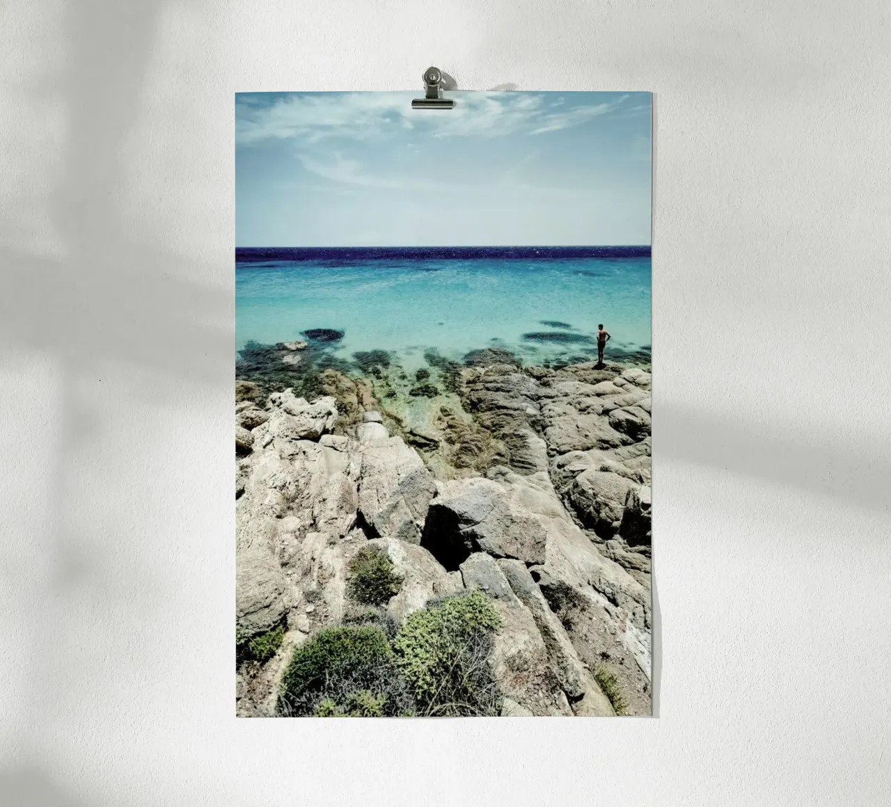 The Man and the Sea poster con telaio in plastica da Cordula Schaefer