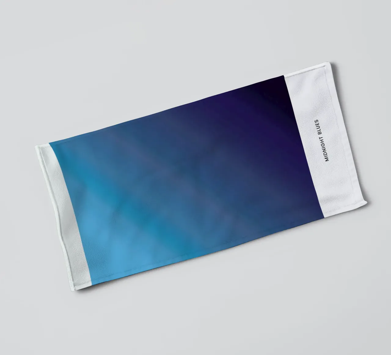 Midnight #6 asciugamano da bagno da daylight design studio