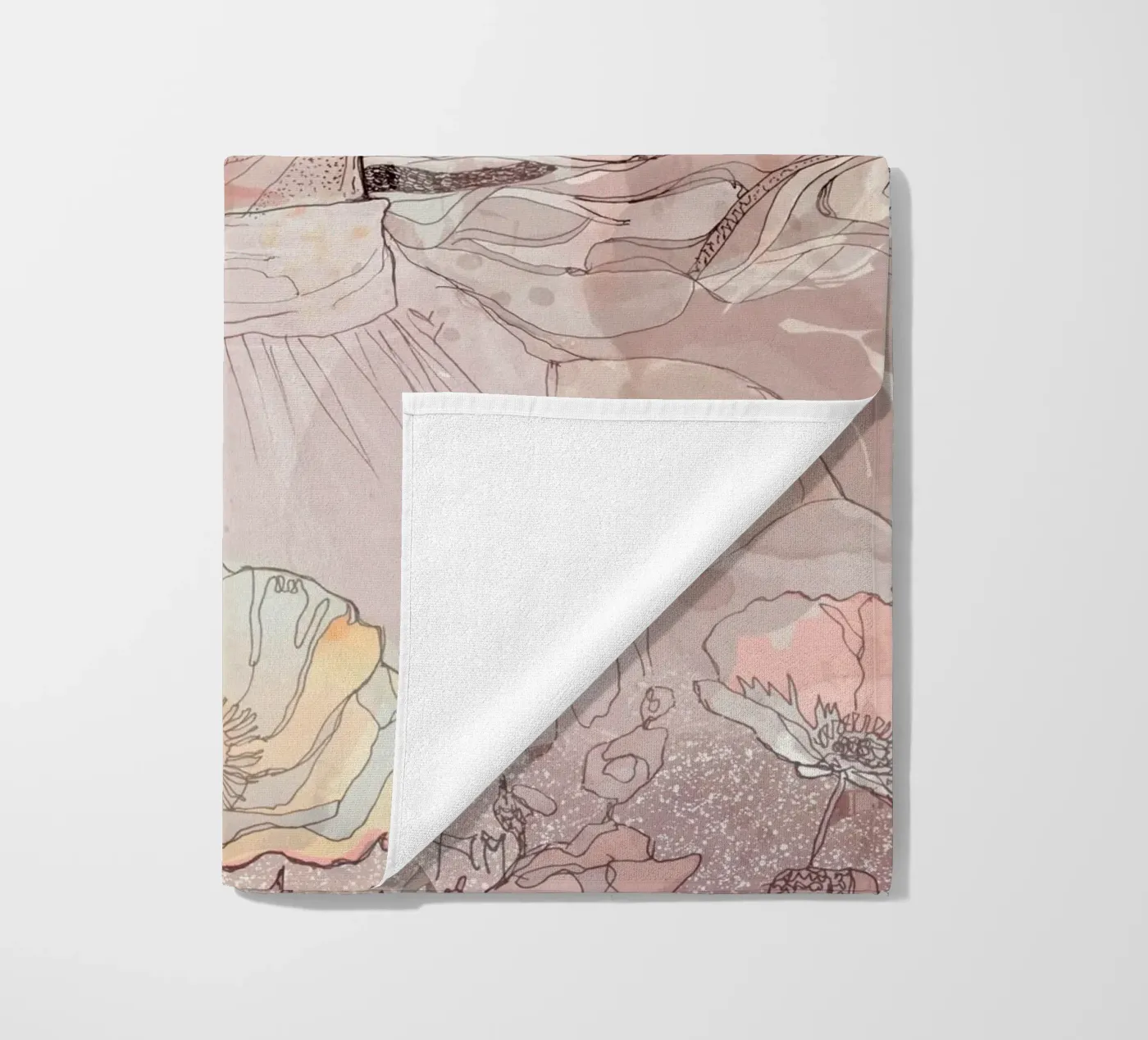 bloem strandhanddoek van Giulio Iurissevich