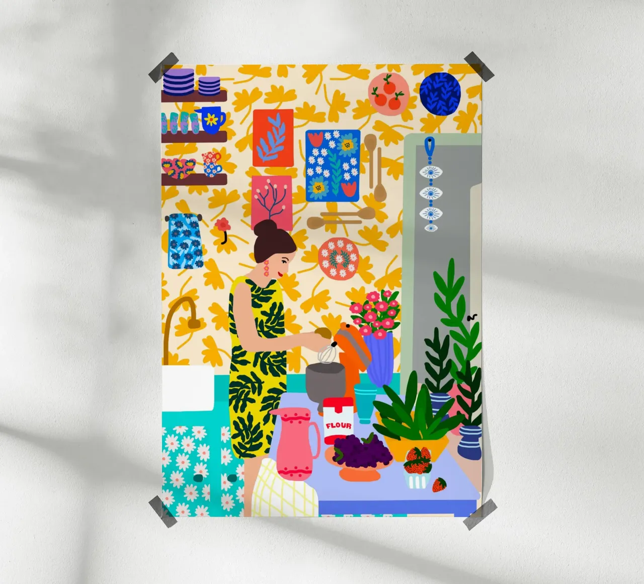Una mujer en una cocina con flores poster con marco de plástico de Pictufy Sun & Spirit