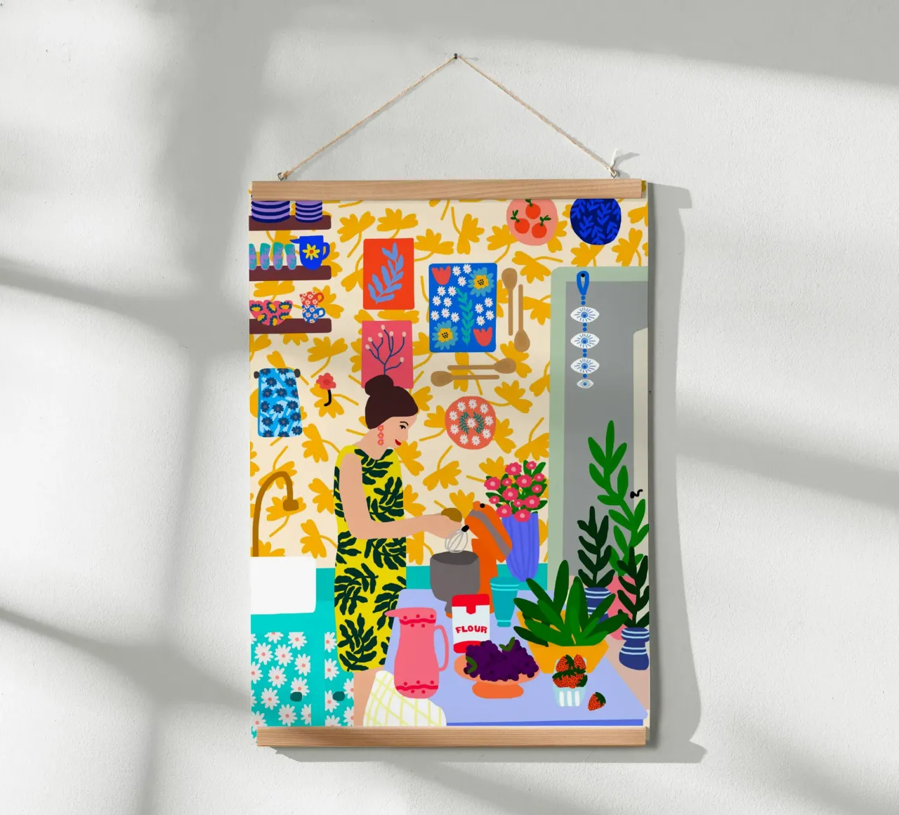 Una mujer en una cocina con flores poster con marco de plástico de Pictufy Sun & Spirit