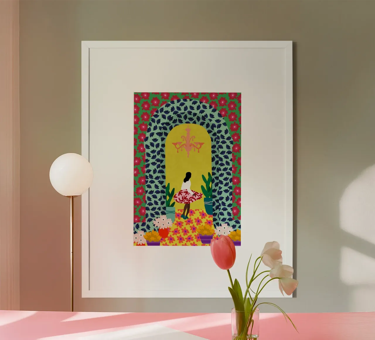 Ragazza del portale floreale poster con telaio in legno da Pictufy Sun & Spirit