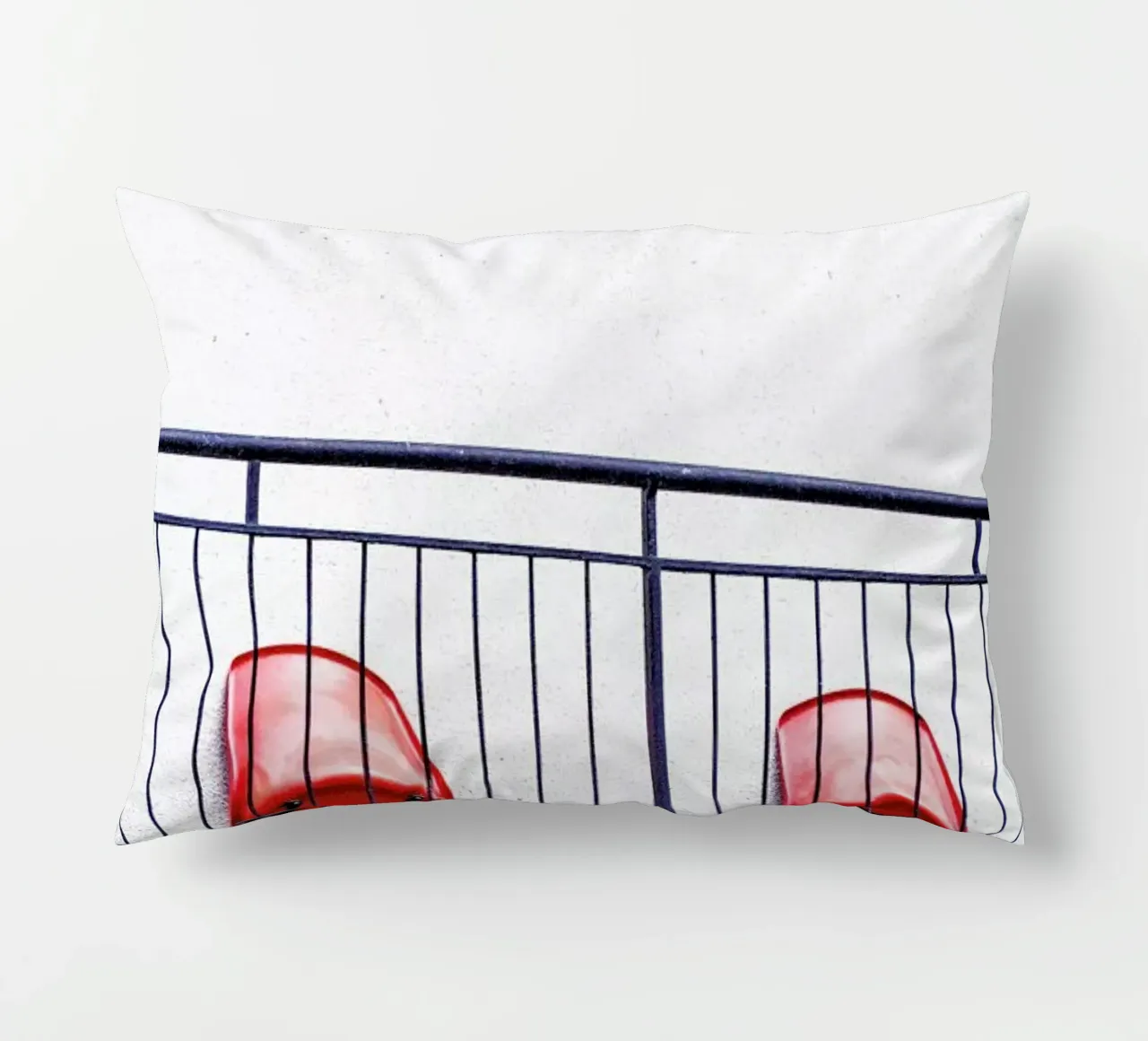 Michael's Empty Chairs cuscino da Babett Schultze