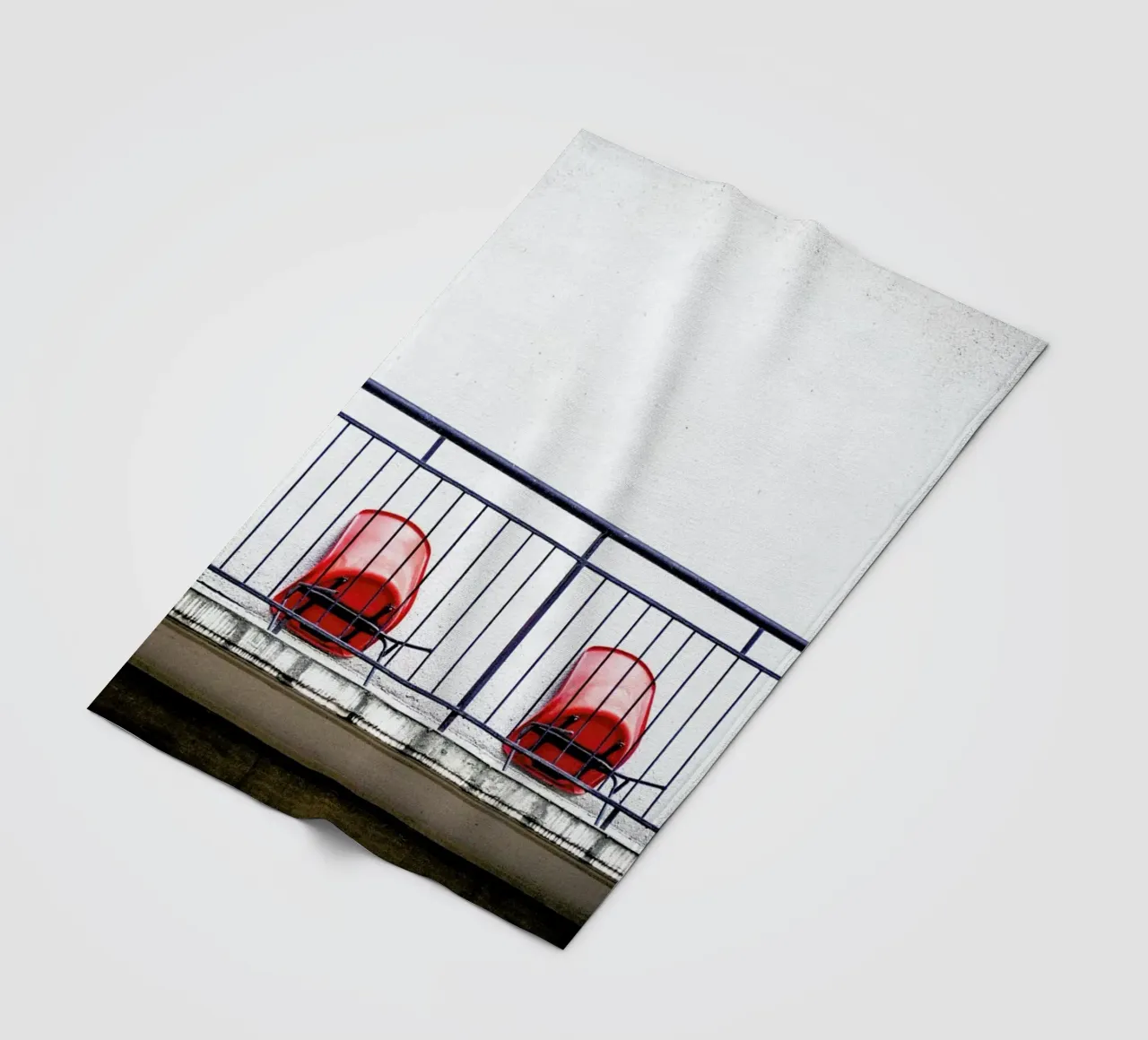 Michael's Empty Chairs Fleecedecke von Babett Schultze