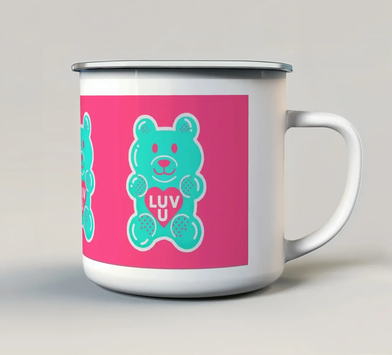 Simpatico orsetto gommoso con cuore tazza in smalto da showmemars