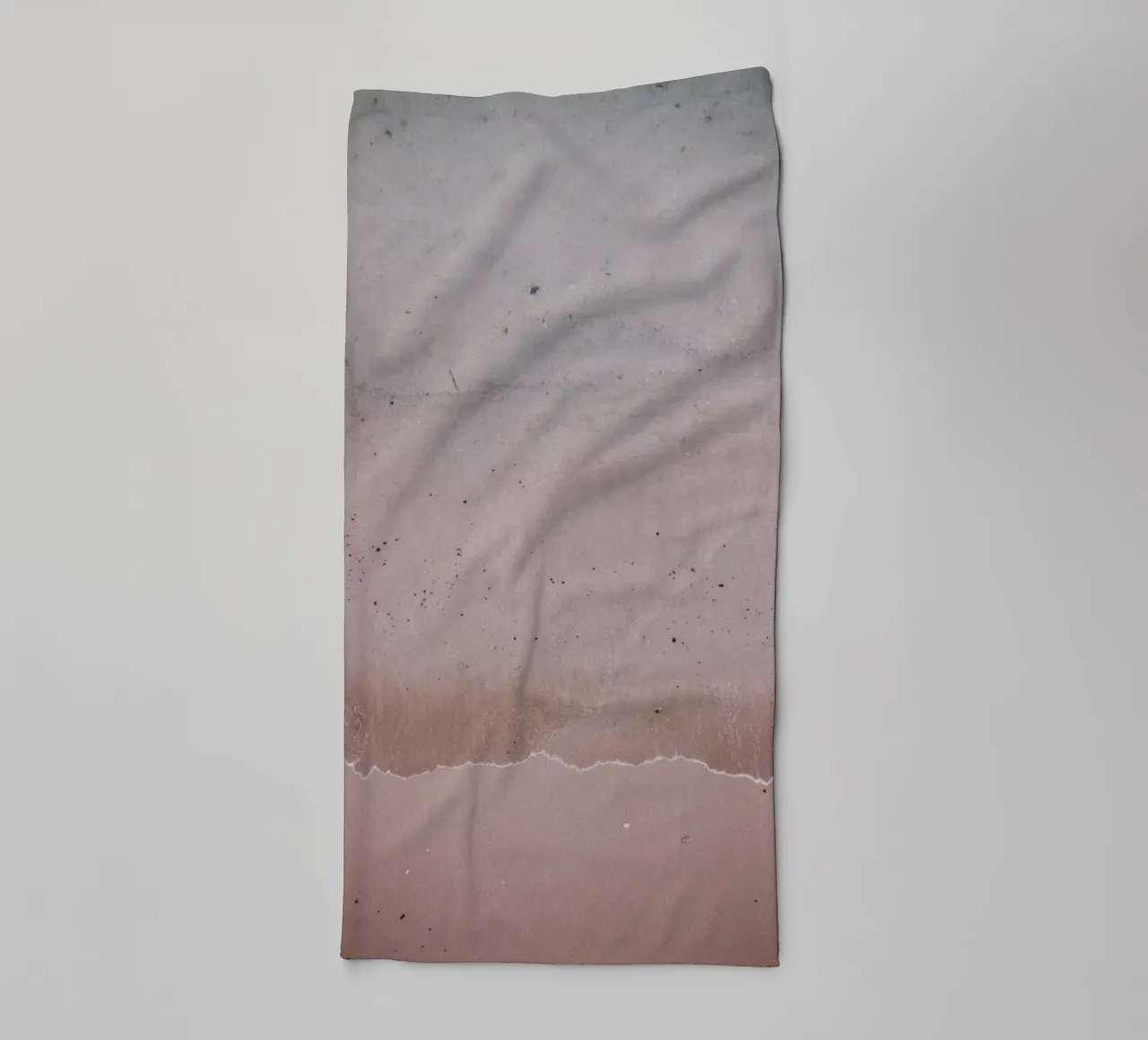 Beach Patterns 4 Handtuch von Chris Abatzis