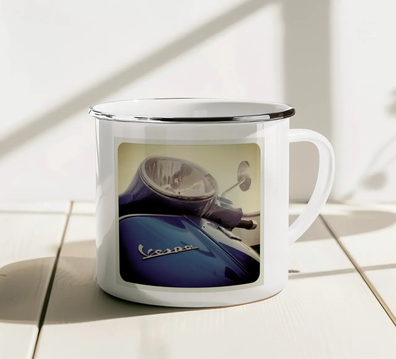 Enjoy Scandinavia tazza in smalto da Ballack Art House
