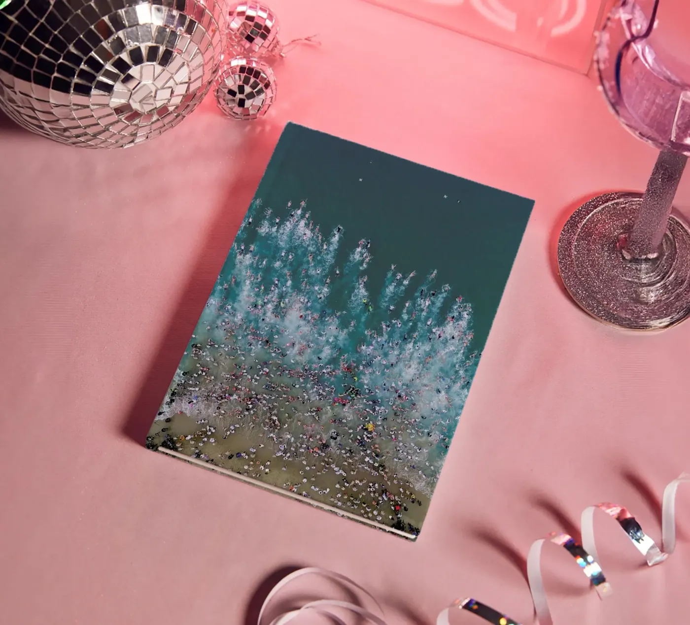 Diving in notebook by EyeEm Mobile GmbH